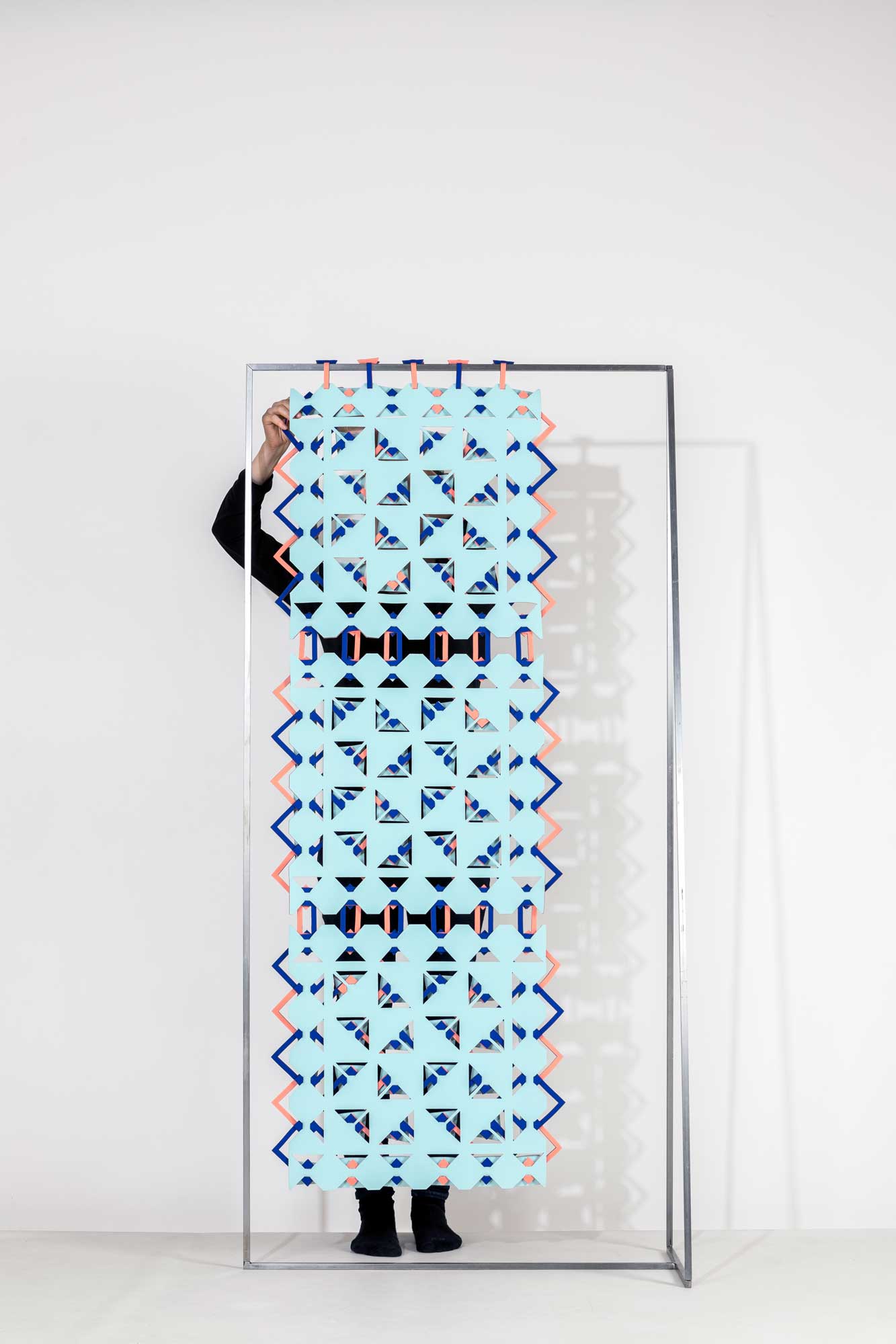 Géométrie variable - Polyester, maille 3D - 151 x 55 cm - 2017 - Photo : Christophe Bustin