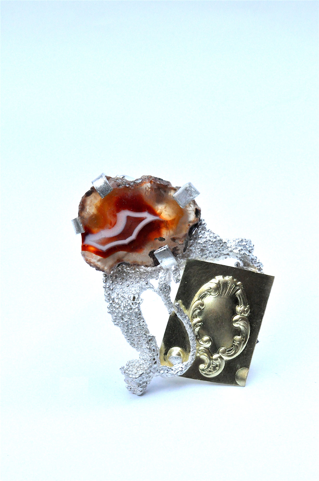 Back from Bengel N°4 - Or, argent, agate cornaline - 6,5 x 4,2 x 2 cm - 2006