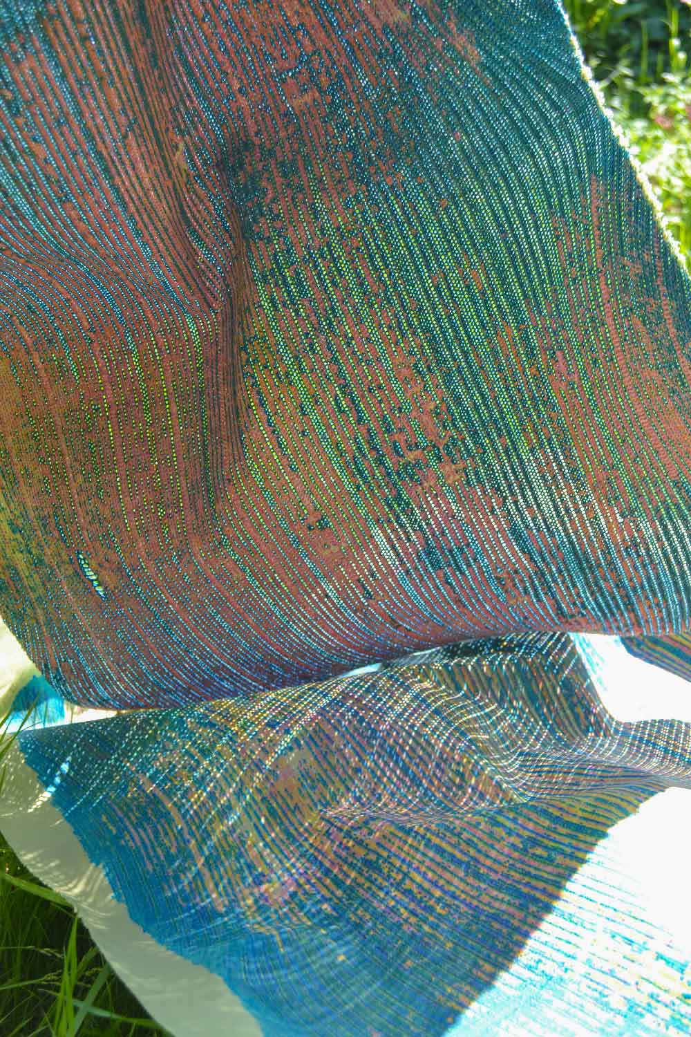 "Landscapping fold". 2023. Coton. Maille sérigraphiée, impression sur tissu. 77 x 51 cm et 85 x 62 cm