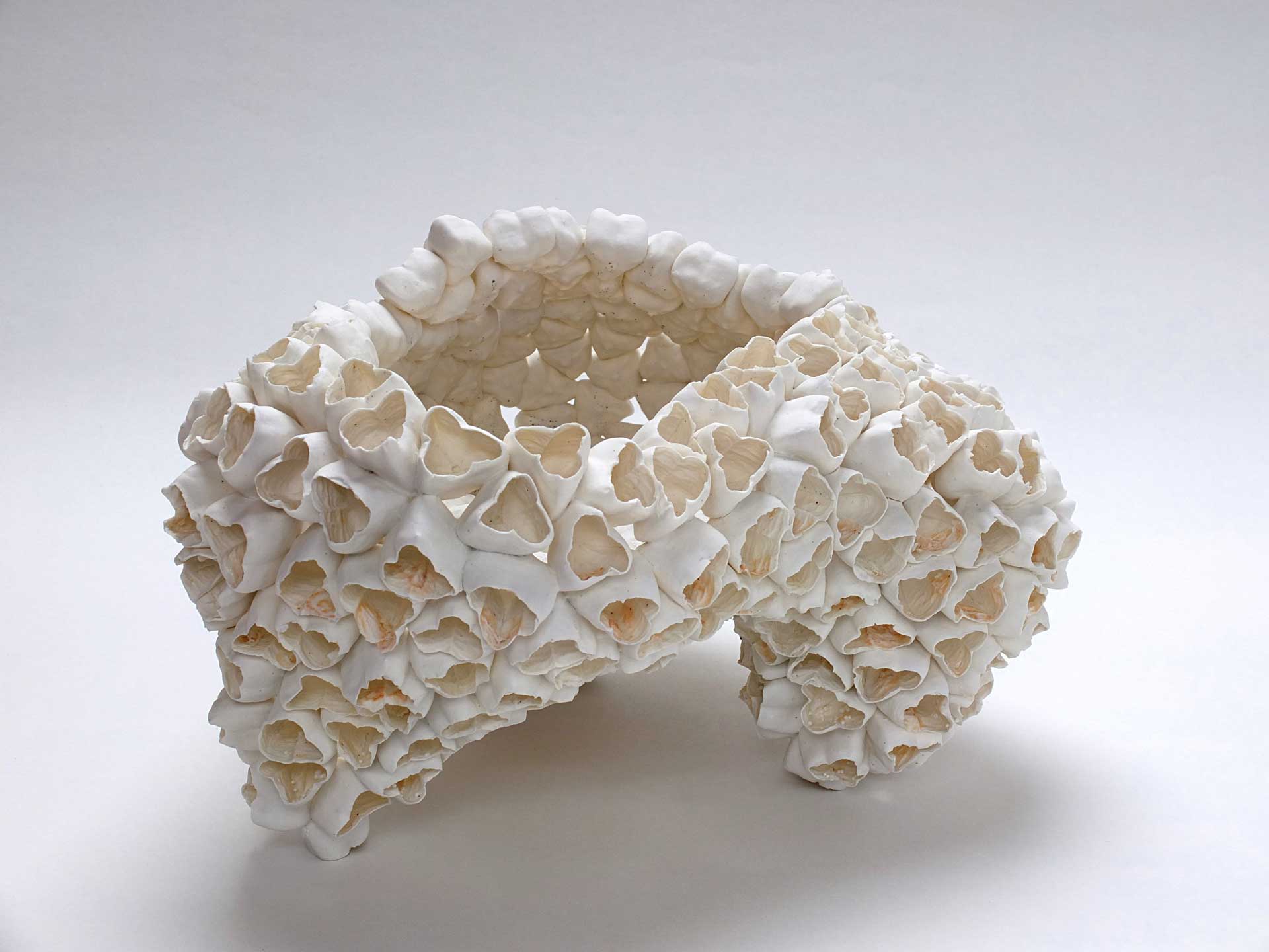 Concrétion - Papier porcelaine - Ø 30 x H. 19 cm - 2018 - Photo : P. Gruszow